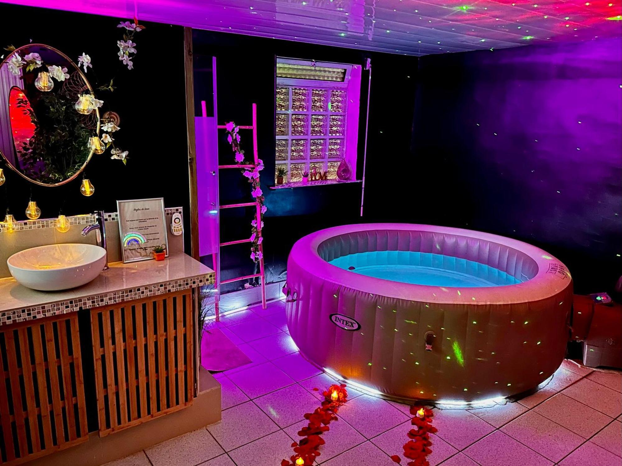 Suite Romantique Jacuzzi Gagny Extérieur photo